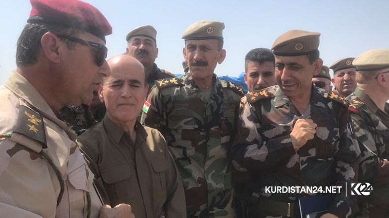 Bi wêne.. Wezîrê Pêşmerge serdana çeperên berevanîyê kir